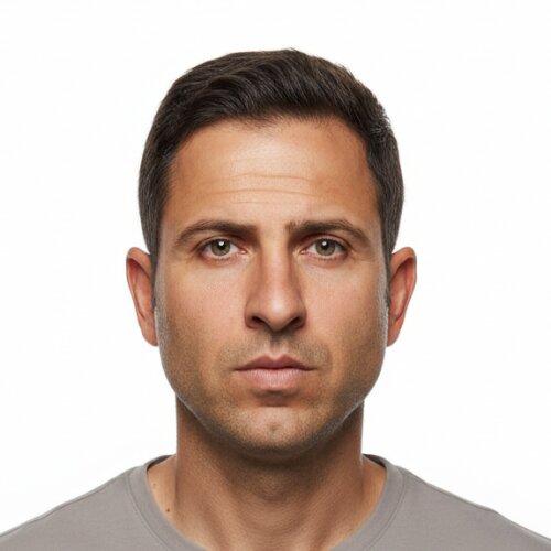 Akbar Saghiri