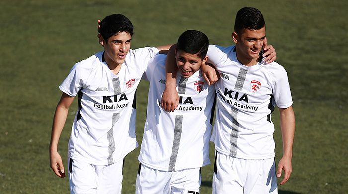 Kia Academy 5 v ۱ 