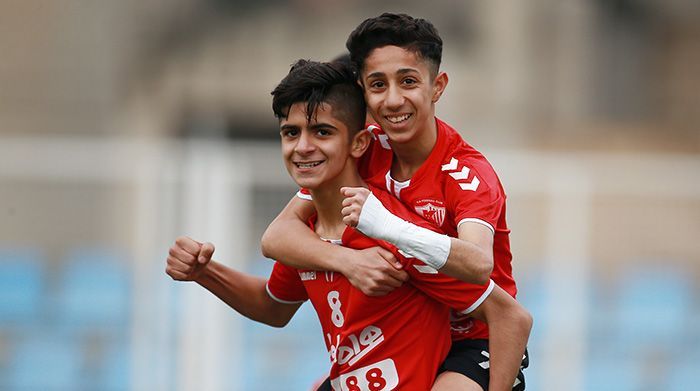 Kia Academy 6 v ۰ Miad Koushan