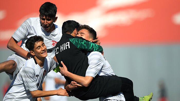 Persepolis ۰ v ۱ Kia Academy