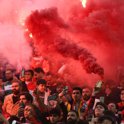 Fans fireworks
